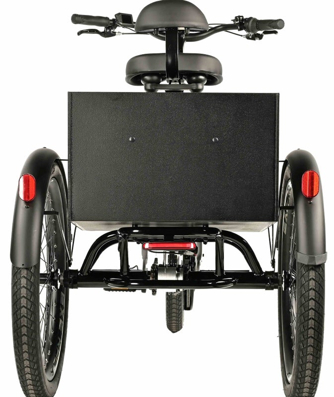 Leader_Fox_Curtis_takaa_kuva